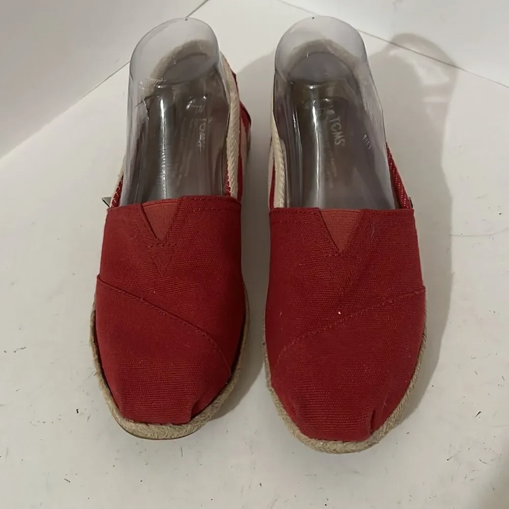 Toms Size 7 Casual Canvas Maroon Cream Stripe Jute Trim Slip On Shoes